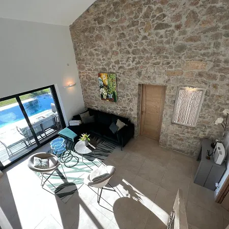 Capleouna-villa La * Антіб